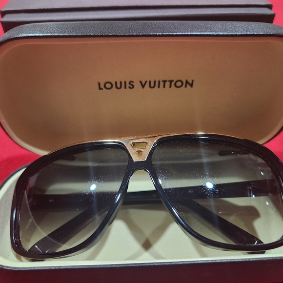 Louis Vuitton Black & Gold Sunglasses [READ DISCLAIMER] - Picture 3 of 3